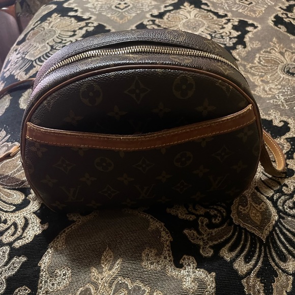 Louis Vuitton blois handbag - Picture 1 of 8